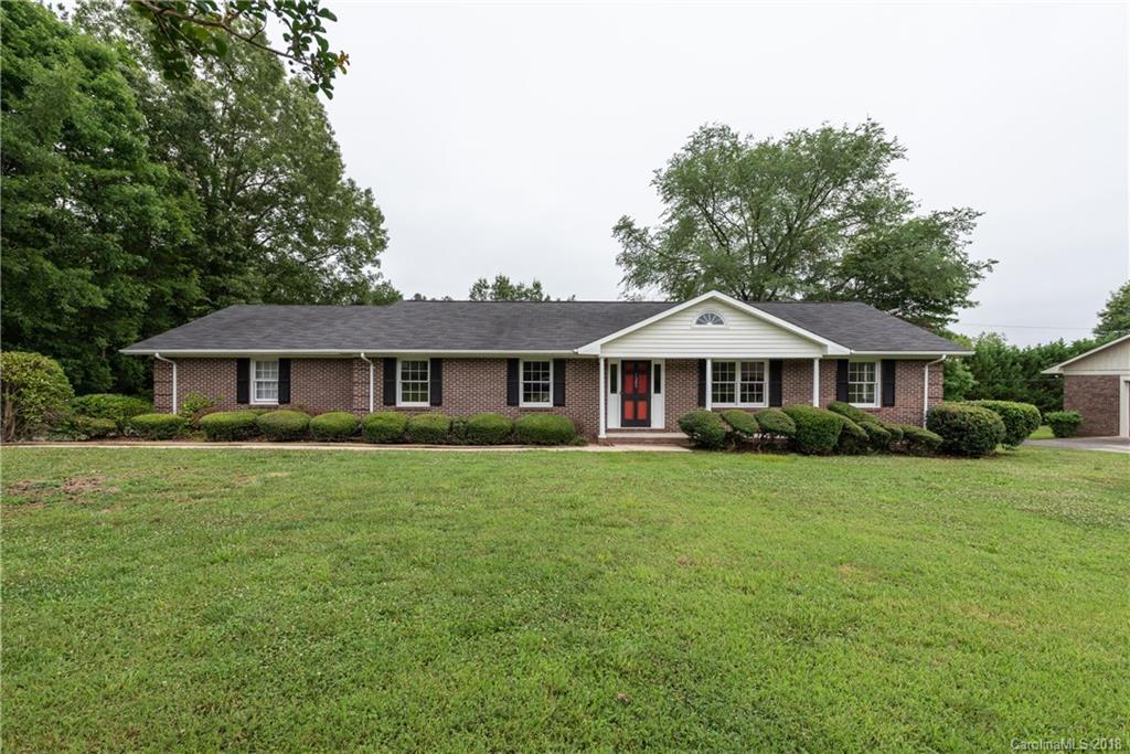 1209 Hawthorne Road Lancaster, SC 29720 - Photo 2 of 24 Gallery Image 2