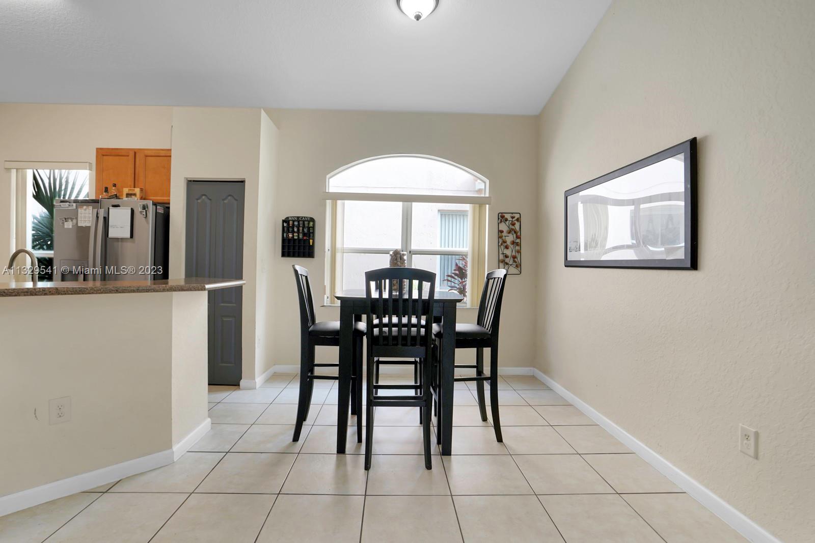 1057 Northeast 40th Road Homestead, FL 33033 - Photo 4 of 14 Gallery Image 4