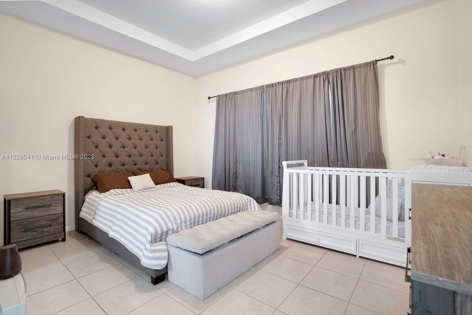 1057 Northeast 40th Road Homestead, FL 33033 - Photo 9 of 14 Gallery Image 9