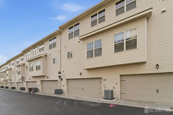 $4,900 | 704 Green Lane, Union, NJ 07083