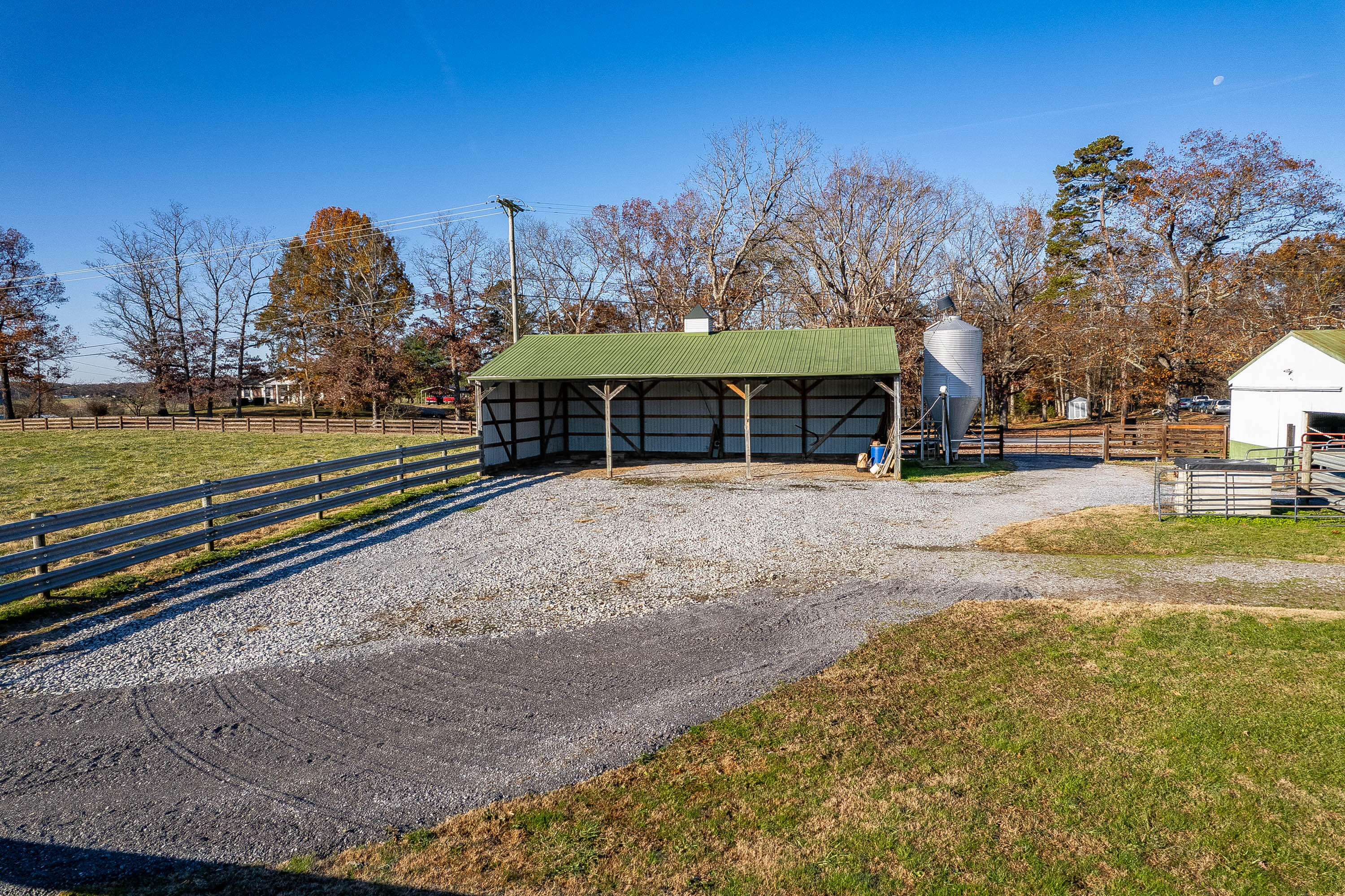 750 Pike Road Greeneville, TN 37745 - Photo 7 of 54 750 Pike Rd-21