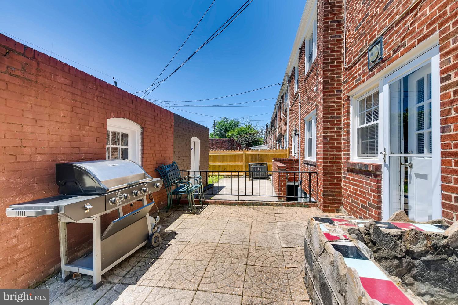 1635 Kingsway Road Baltimore, MD 21218 - Photo 17 of 27 Exterior (Rear)