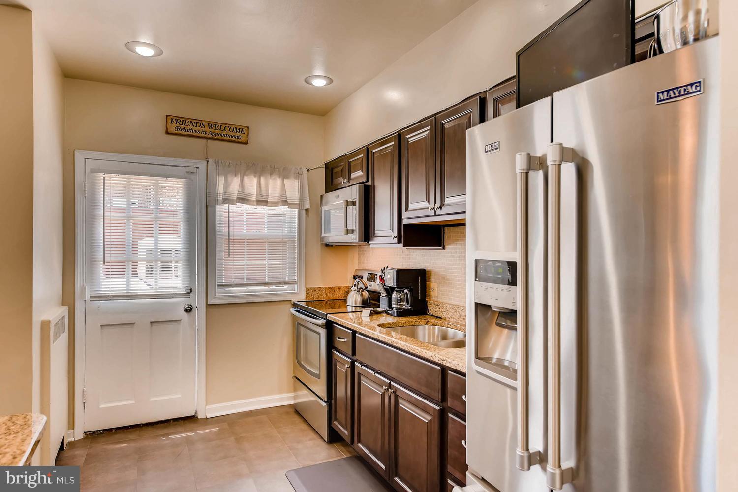 1635 Kingsway Road Baltimore, MD 21218 - Photo 6 of 27 Kitchen