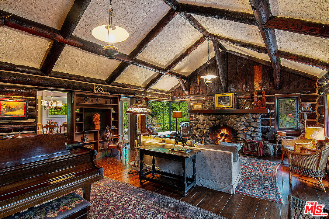 37 Haldeman Road Santa Monica, CA 90402 - Photo 4 of 23 a room with lots of furniture and lots of wooden furniture