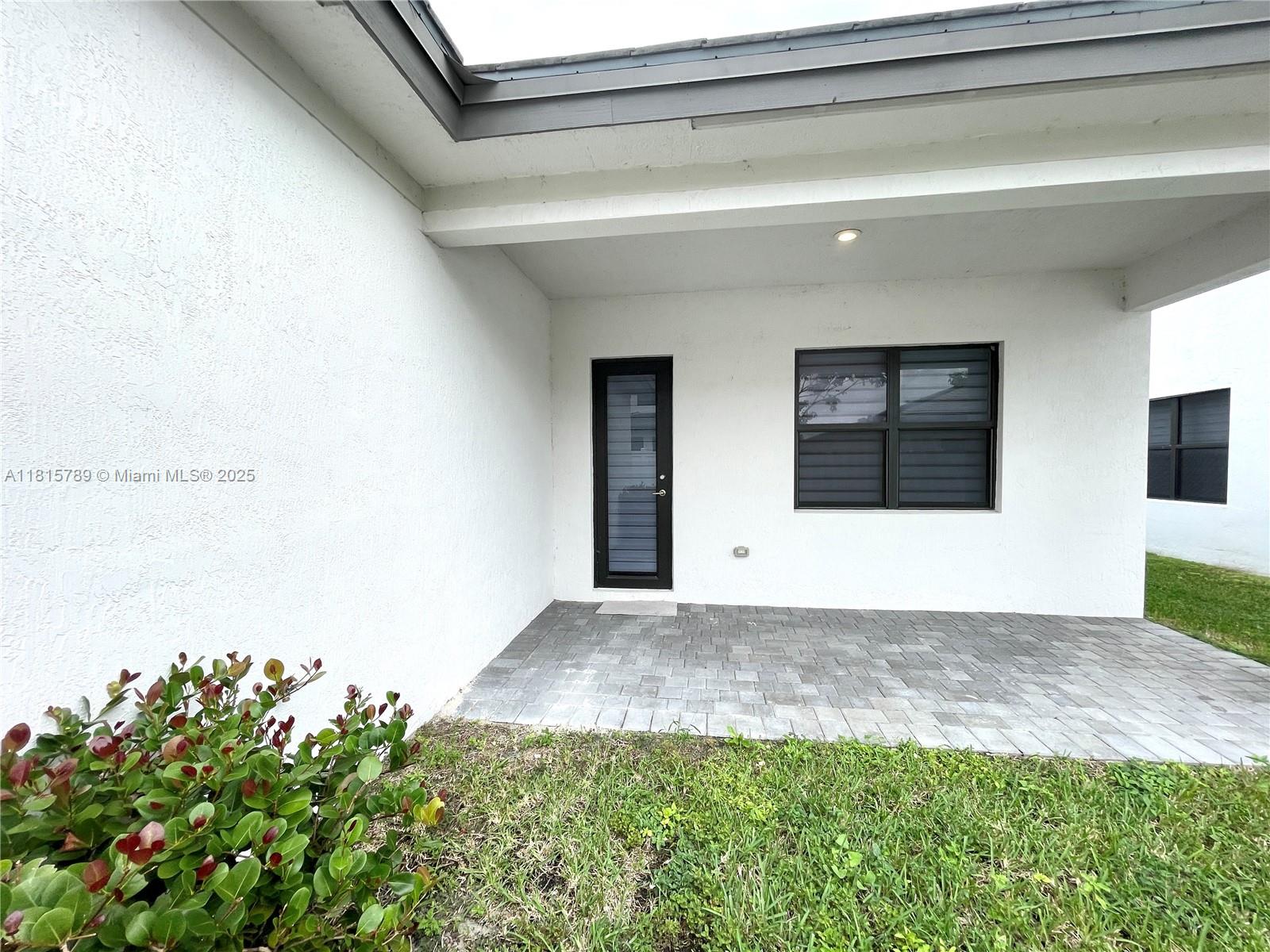 4506 Southwest 174th Avenue, Unit 4506 Miramar, FL 33029 - Photo 72 of 80 a view of entryway
