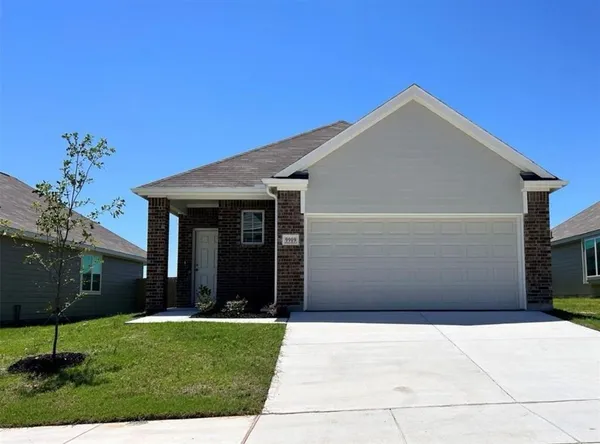 $2,300 | 9909 Dynamic Drive, Fort Worth, TX 76131