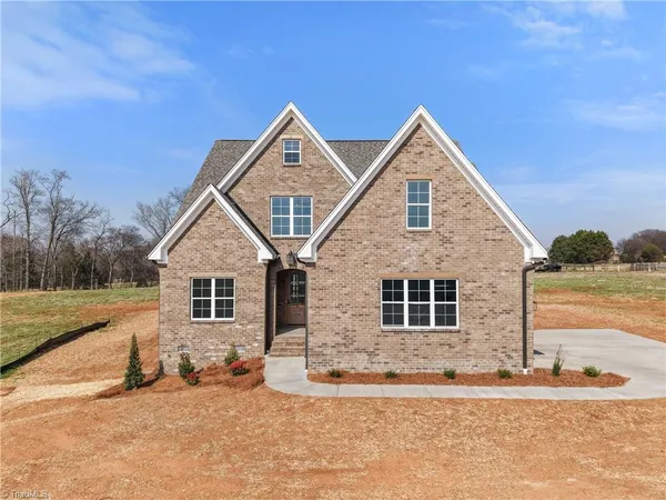 $764,500 | 174 Orchard Grass Court, Mocksville, NC 27028