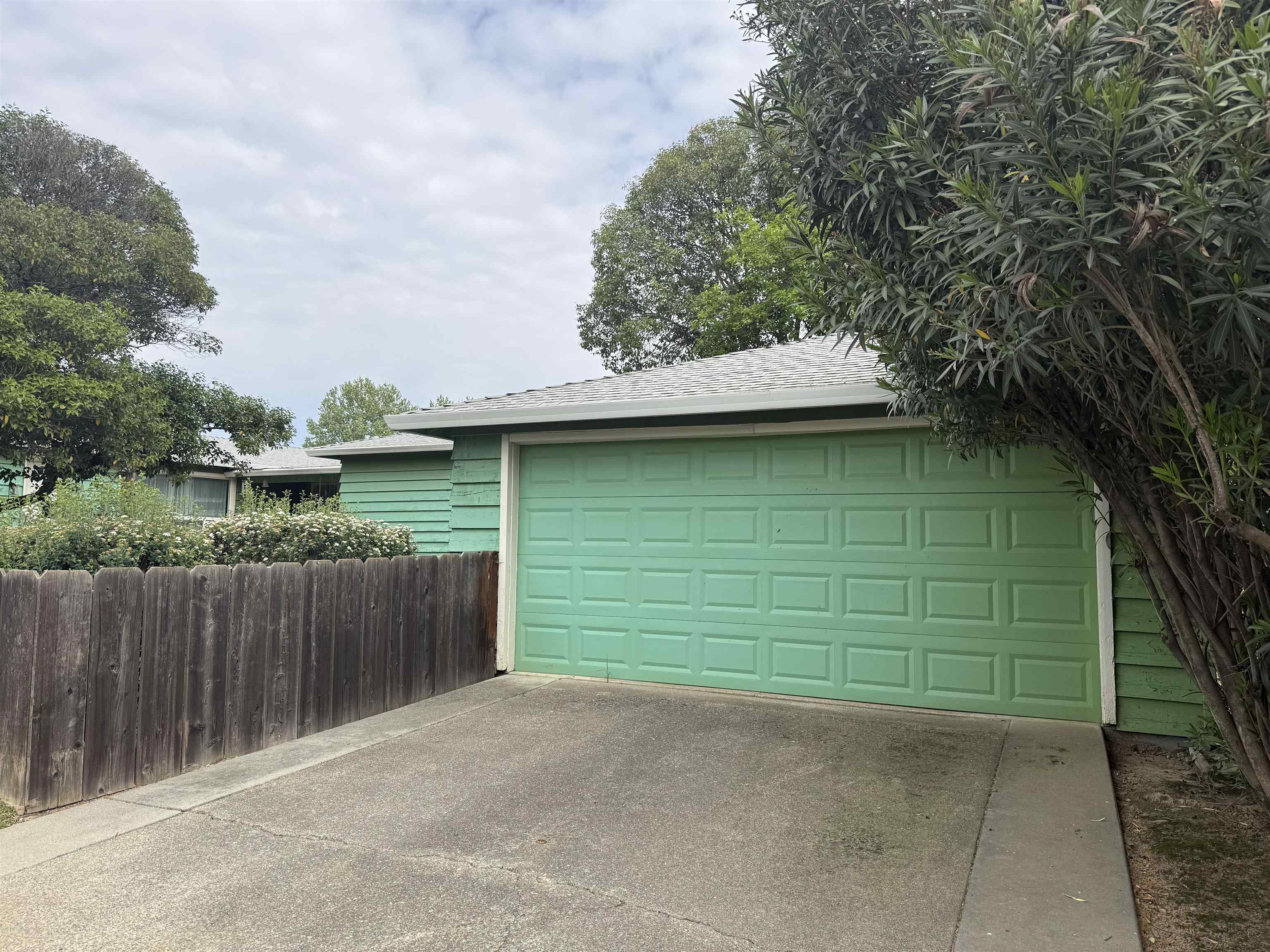 106 Treasure Drive Red Bluff, CA 96080 - Photo 2 of 6 a view of a backyard