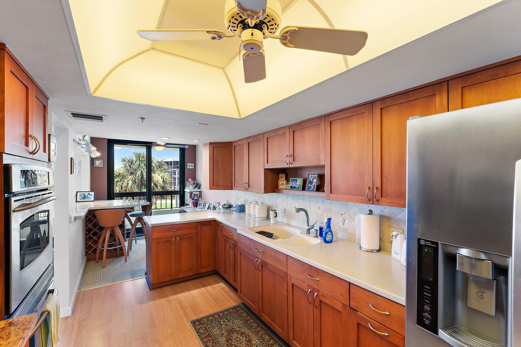 50 South Beach Road, Unit 304 Jupiter, FL 33469 - Photo 33 of 68 Kitchen