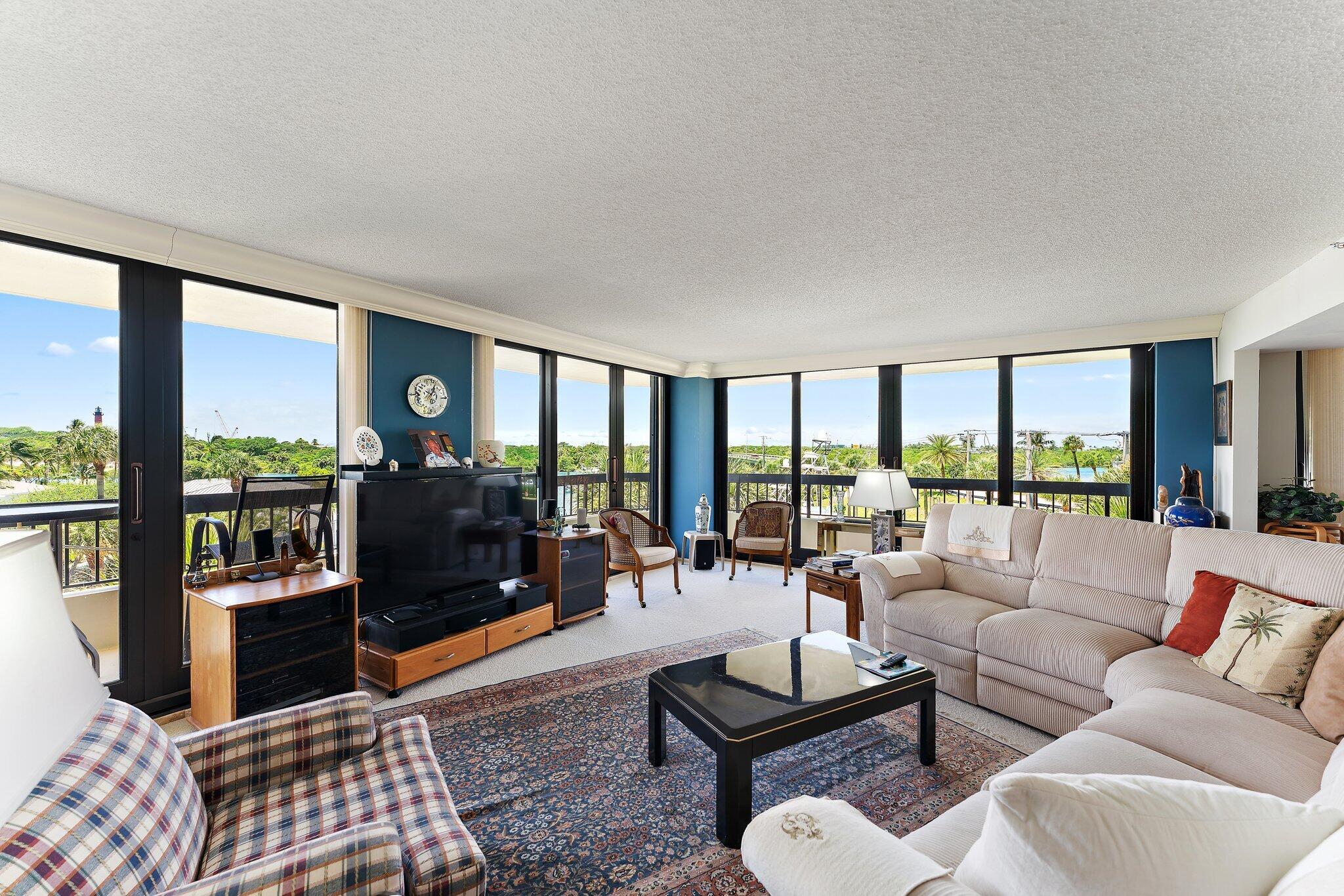 50 South Beach Road, Unit 304 Jupiter, FL 33469 - Photo 10 of 68 Living room