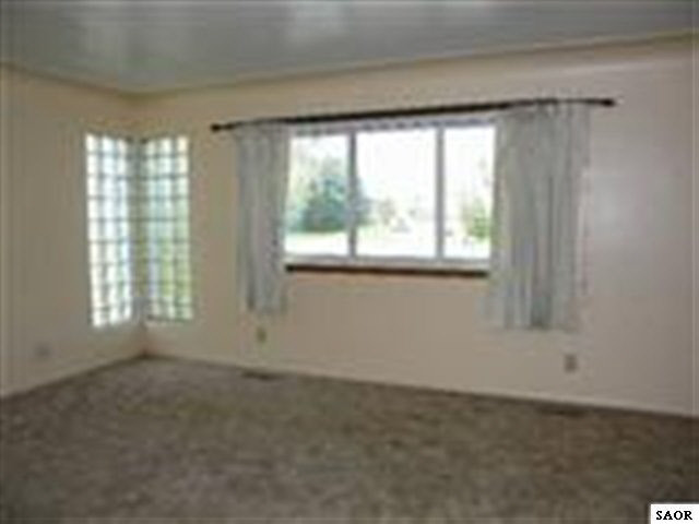 10734 Lansing Road Durand, MI 48429 - Photo 6 of 9 42739-5.JPG