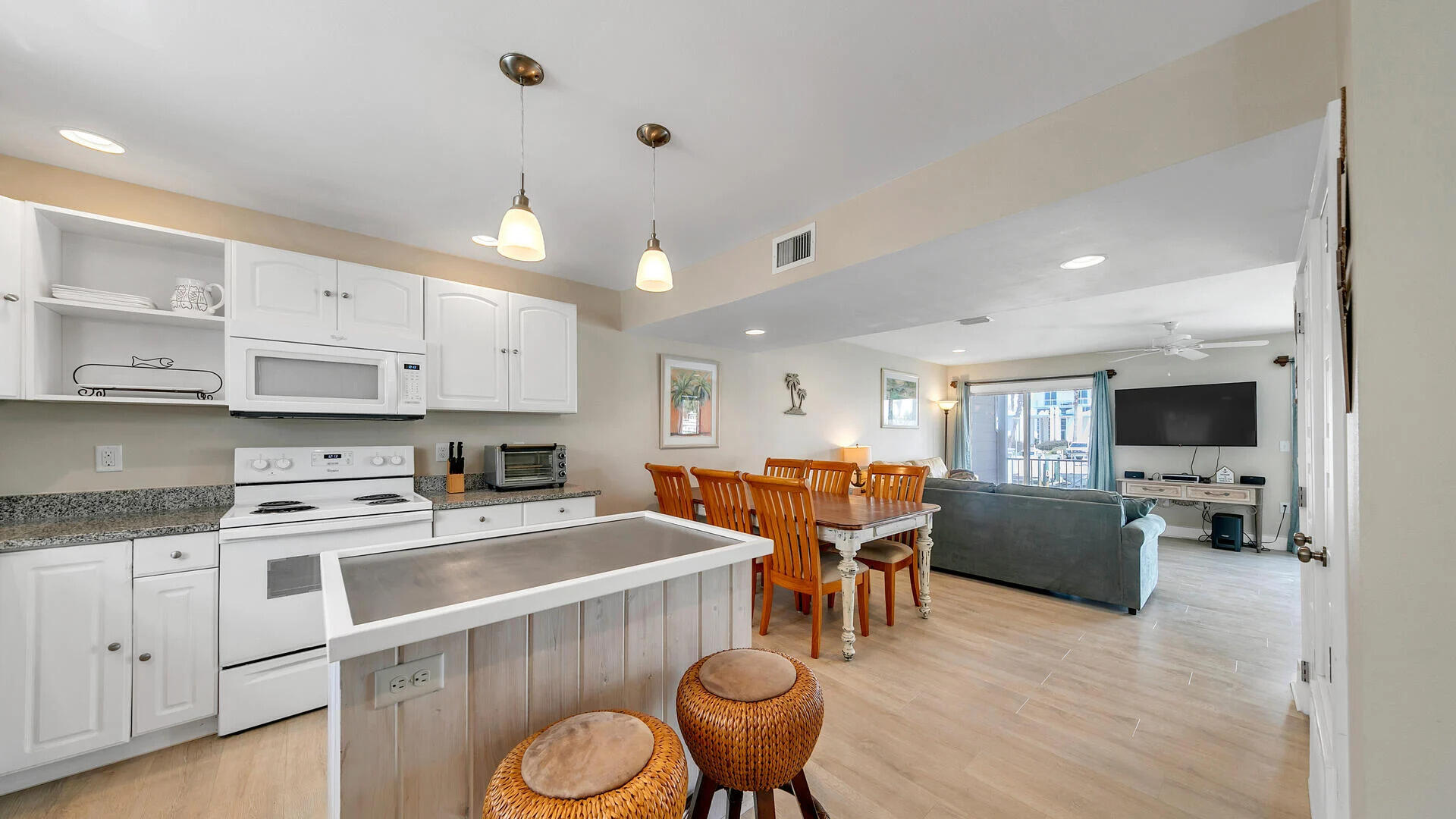 445 Gulf Shore Drive, Unit 7 Destin, FL 32541 - Photo 5 of 18 image_162651279