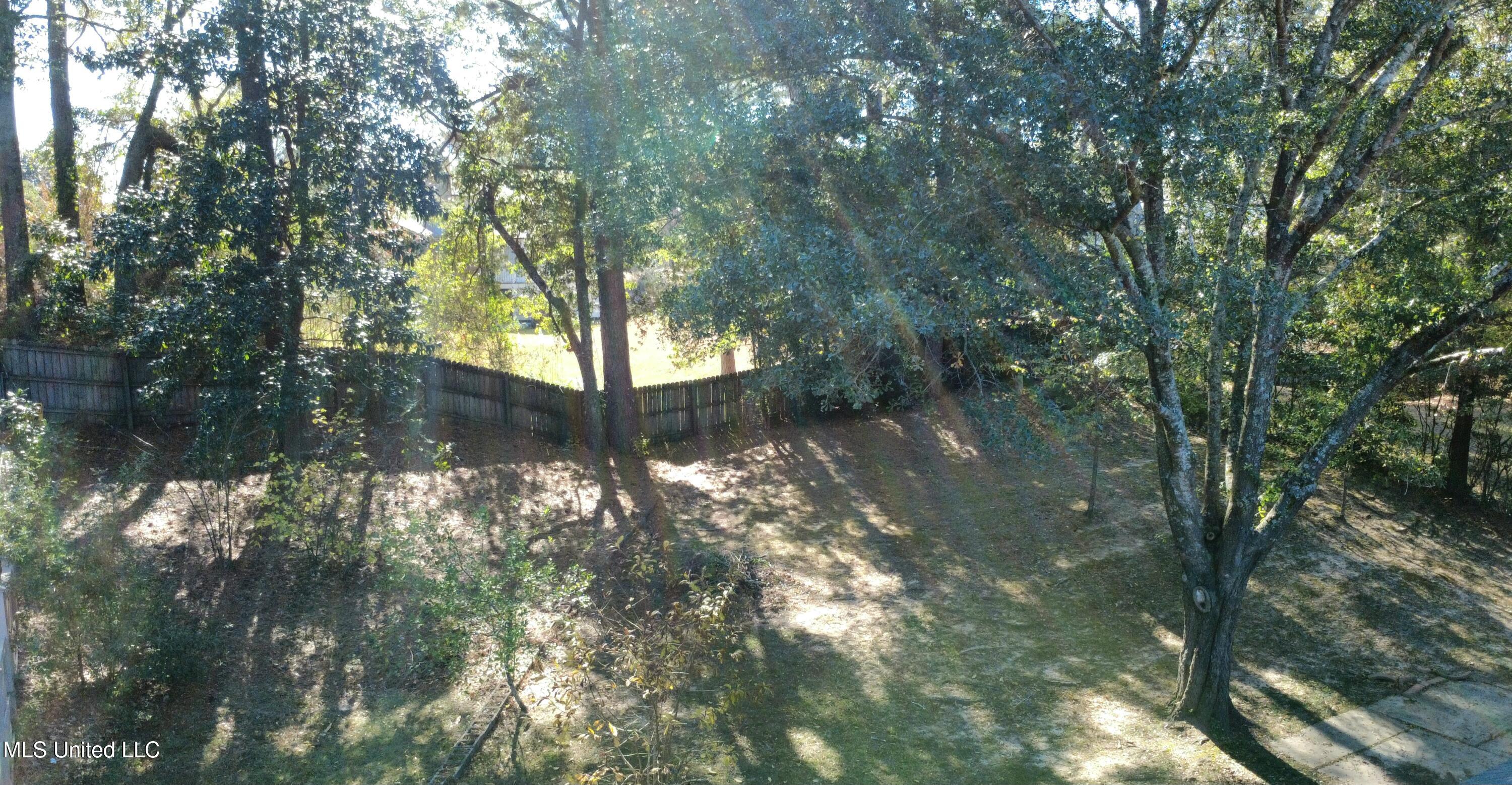 517 North Hills Street Meridian, MS 39305 - Photo 11 of 40 dji_fly_20251115_123408_163_176323166118