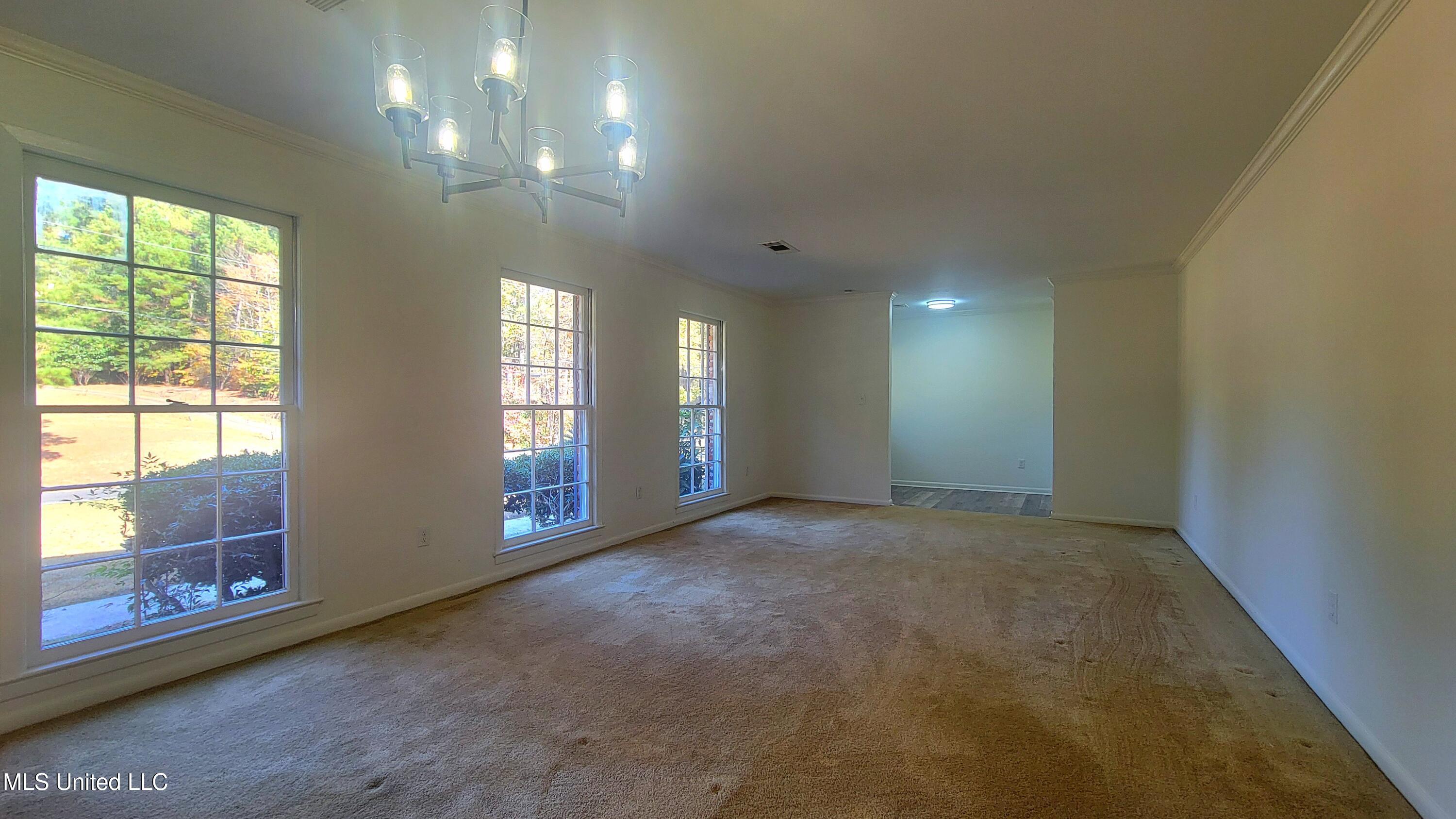 517 North Hills Street Meridian, MS 39305 - Photo 18 of 40 20251115_121221