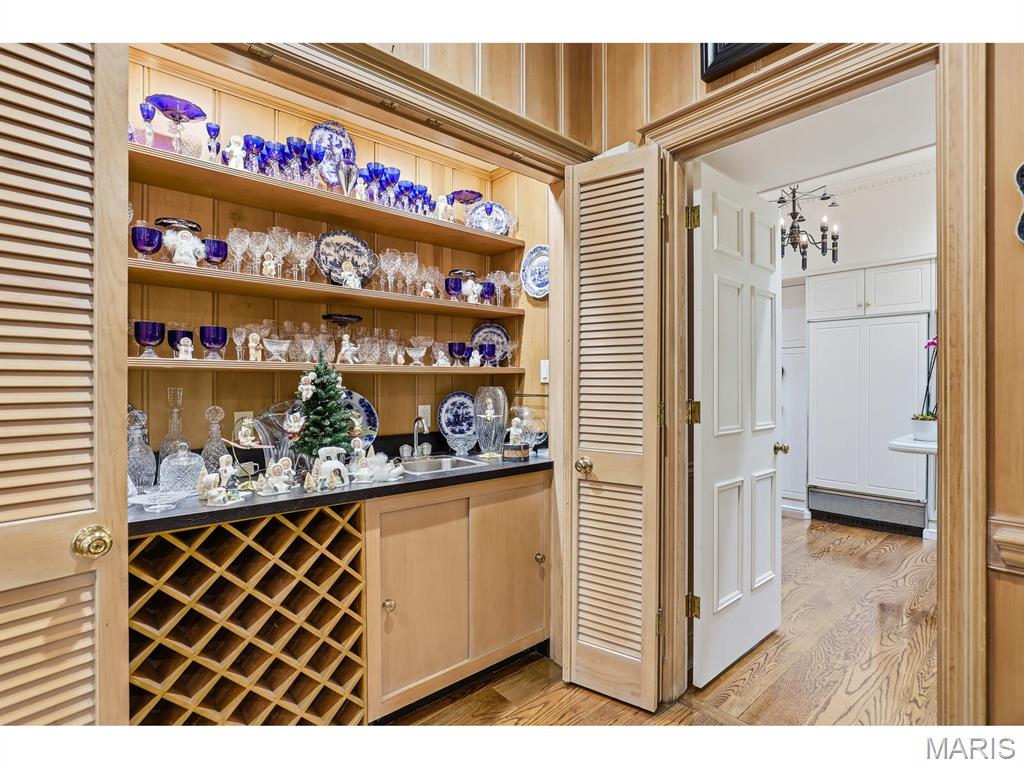 11 Chatfield Place Road Creve Coeur, MO 63141 - Photo 18 of 36