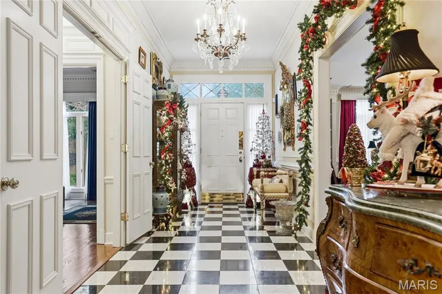 $1,300,000 | 11 Chatfield Place Road, Creve Coeur, MO 63141