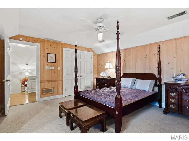 $1,300,000 | 11 Chatfield Place Road, Creve Coeur, MO 63141