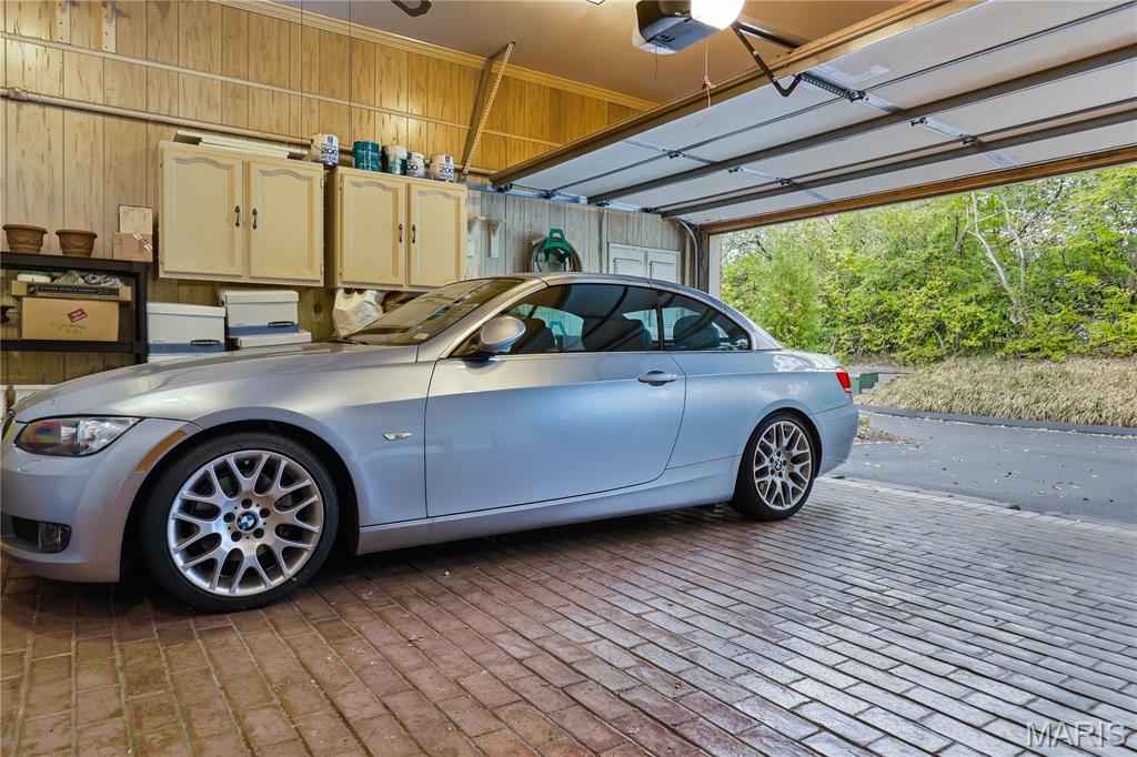 11 Chatfield Place Road Creve Coeur, MO 63141 - Photo 30 of 36