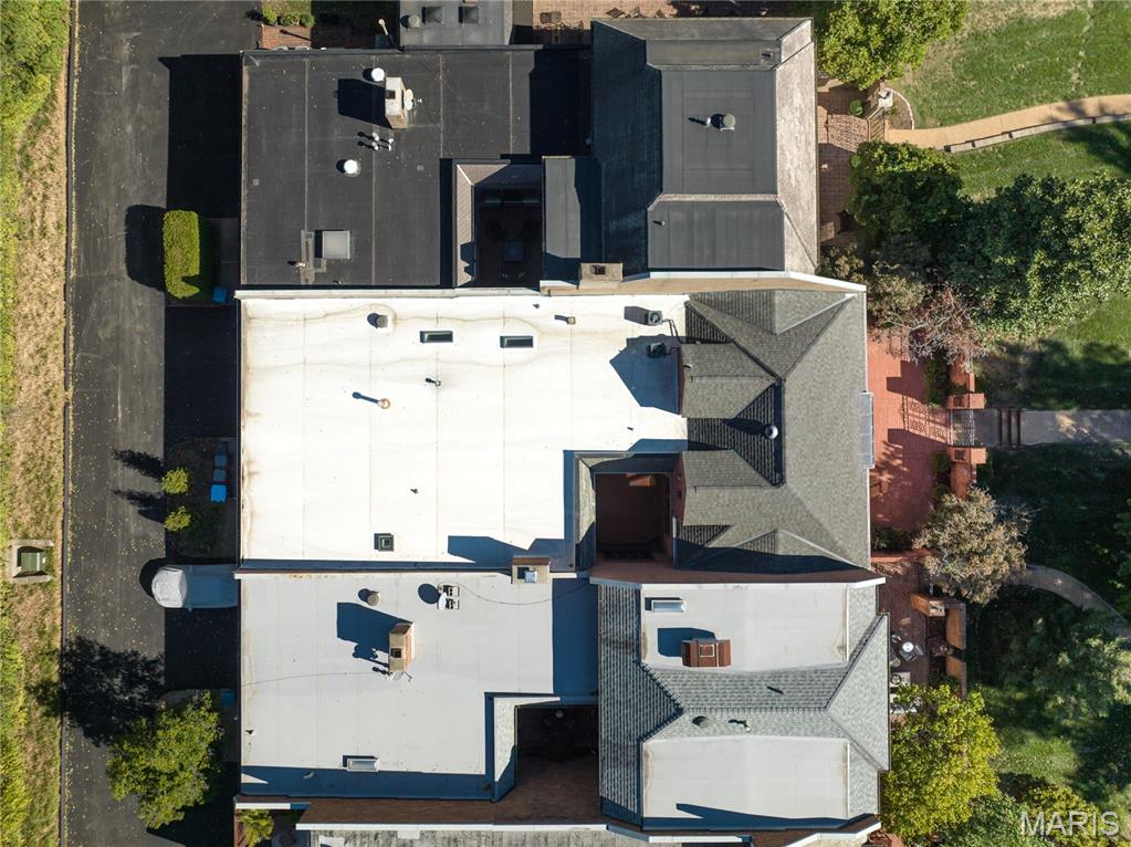 11 Chatfield Place Road Creve Coeur, MO 63141 - Photo 31 of 36