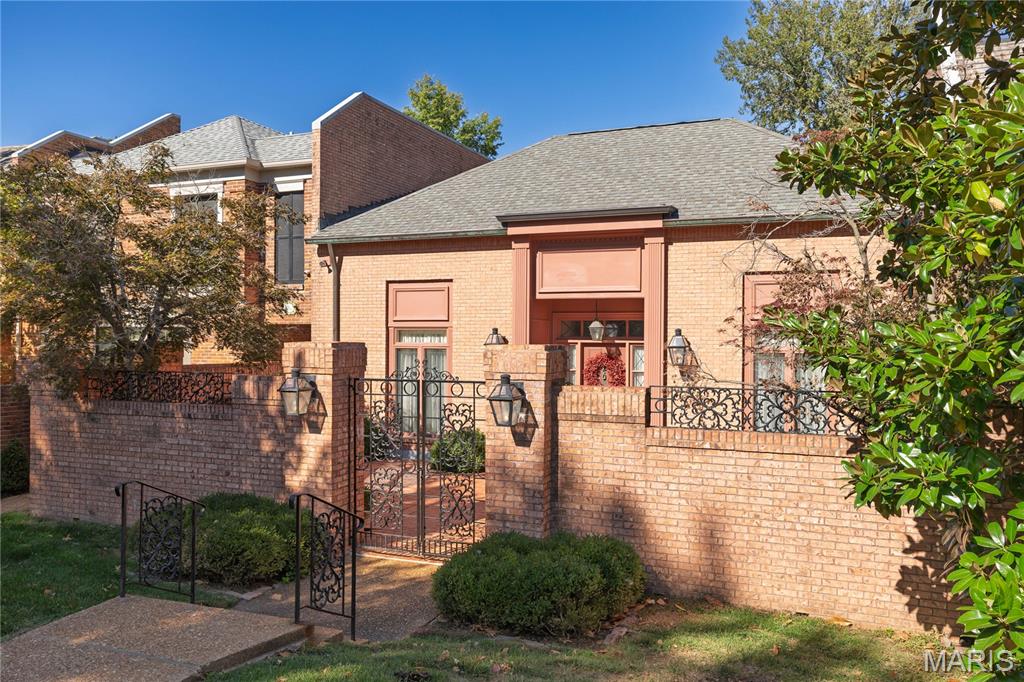 11 Chatfield Place Road Creve Coeur, MO 63141 - Photo 33 of 36