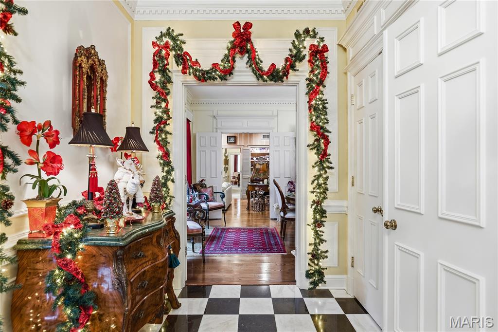 11 Chatfield Place Road Creve Coeur, MO 63141 - Photo 8 of 36