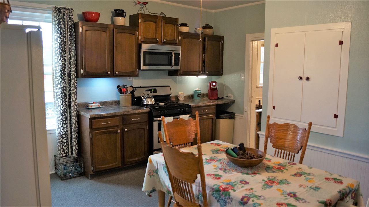 9040 Auburn Road Fort Wayne, IN 46825 - Photo 10 of 36