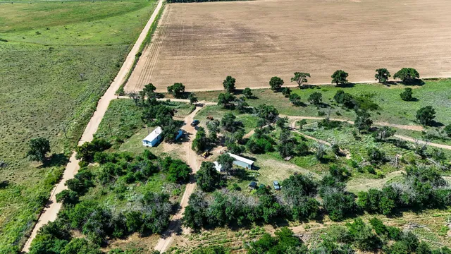 $365,000 | 4431 County Road 18, Clarendon, TX 79226