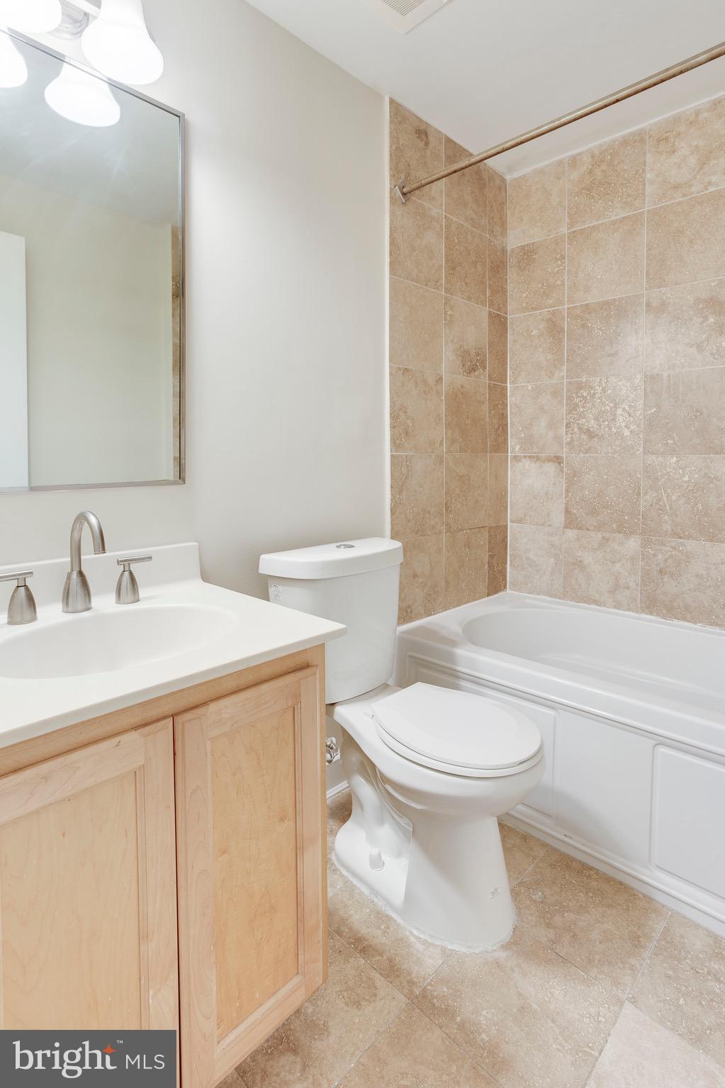 1108 Columbia Road Northwest, Unit 302 Washington, DC 20009 - Photo 19 of 25