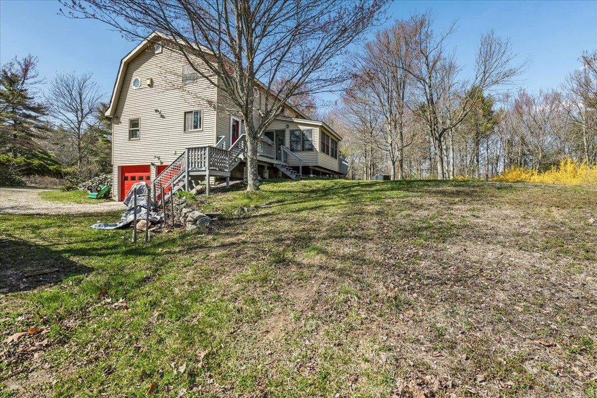 326 Lockes Hill Road Epsom, NH 03234 - Photo 13 of 60