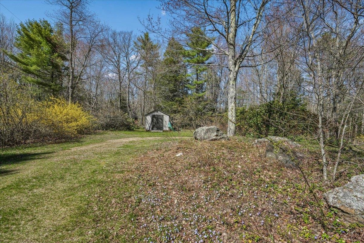 326 Lockes Hill Road Epsom, NH 03234 - Photo 8 of 60