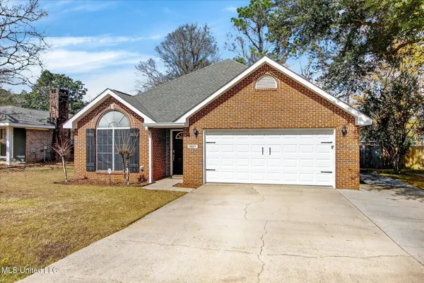 $245,000 | 9827 Ana Hulu Street, Diamondhead, MS 39525