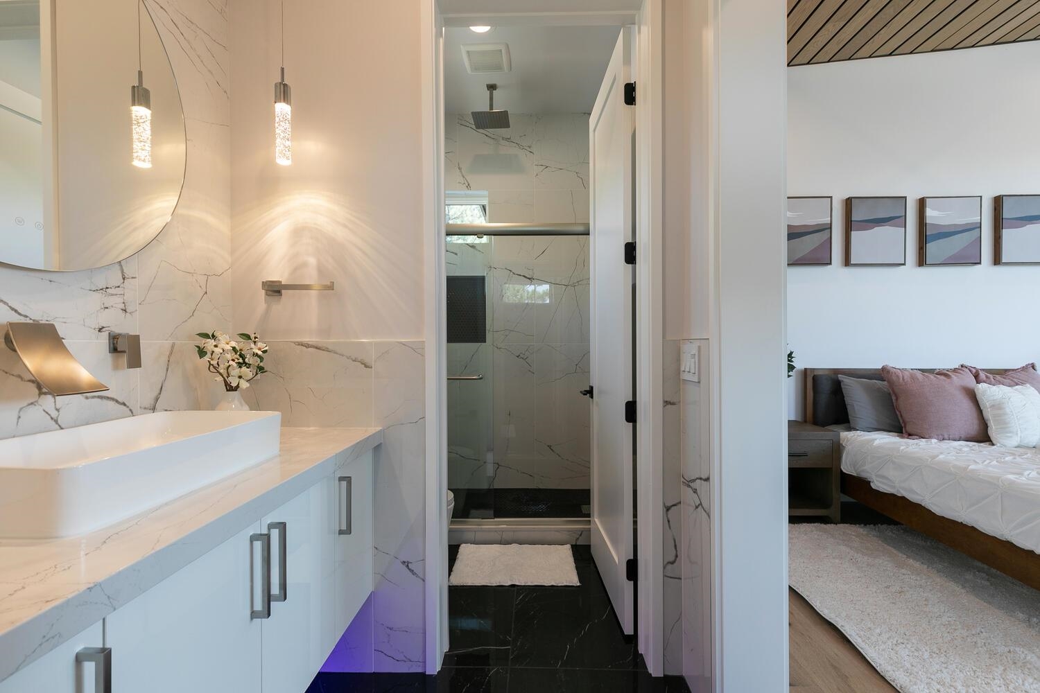 11614 Henness Road Truckee, CA 96161 - Photo 13 of 21 a en suite bathroom with a sink and a mirror