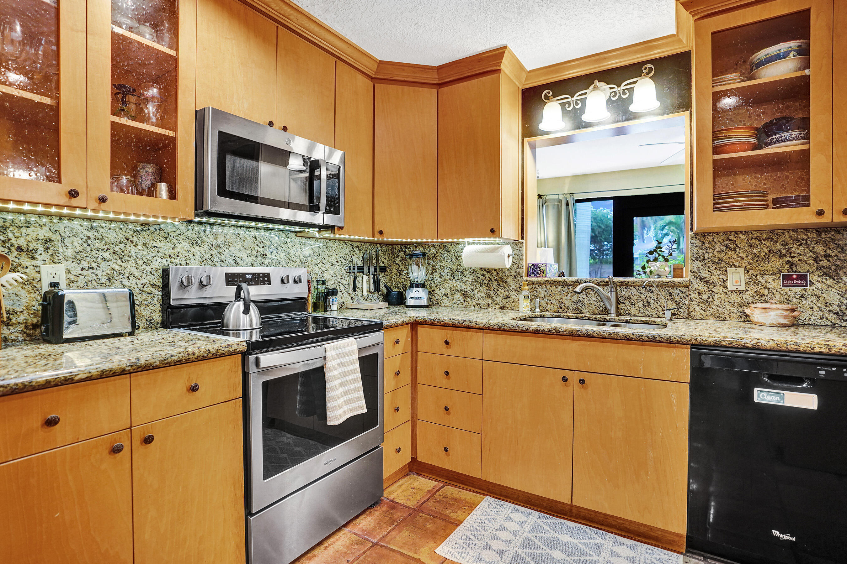 420 Northeast 36th Street Boca Raton, FL 33431 - Photo 14 of 42 DSC06782