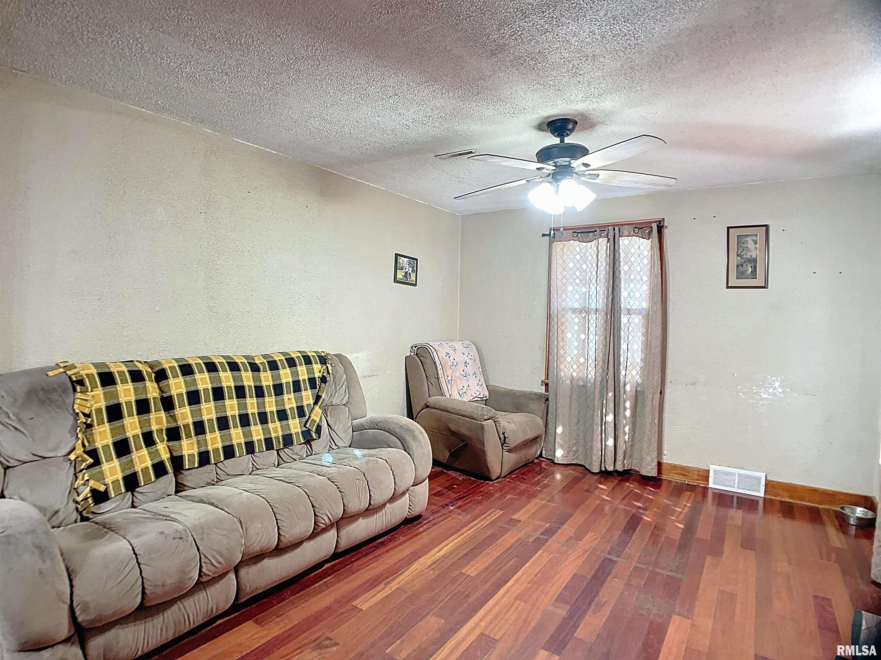 204 2nd Street Bennett, IA 52721 - Photo 8 of 42 Gallery Image 8