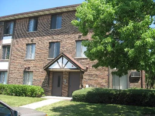 $1,600 | 13 Timber Lane, Unit 1, Vernon Hills, IL 60061