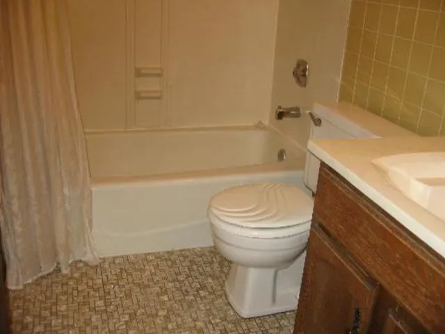 $1,600 | 13 Timber Lane, Unit 1, Vernon Hills, IL 60061