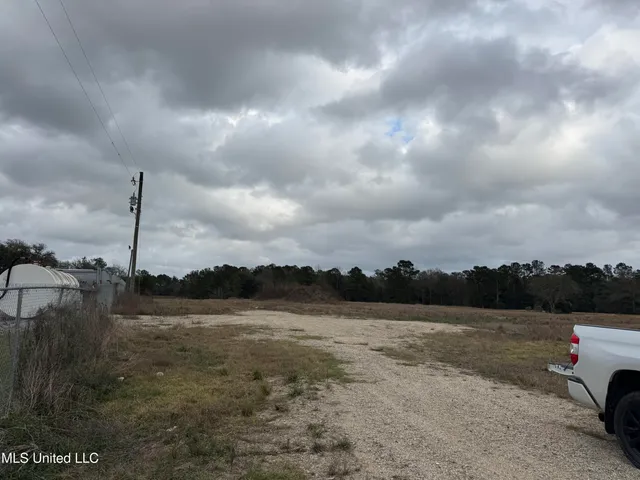 $199,900 | 19910 Highway 43 South, Picayune, MS 39466