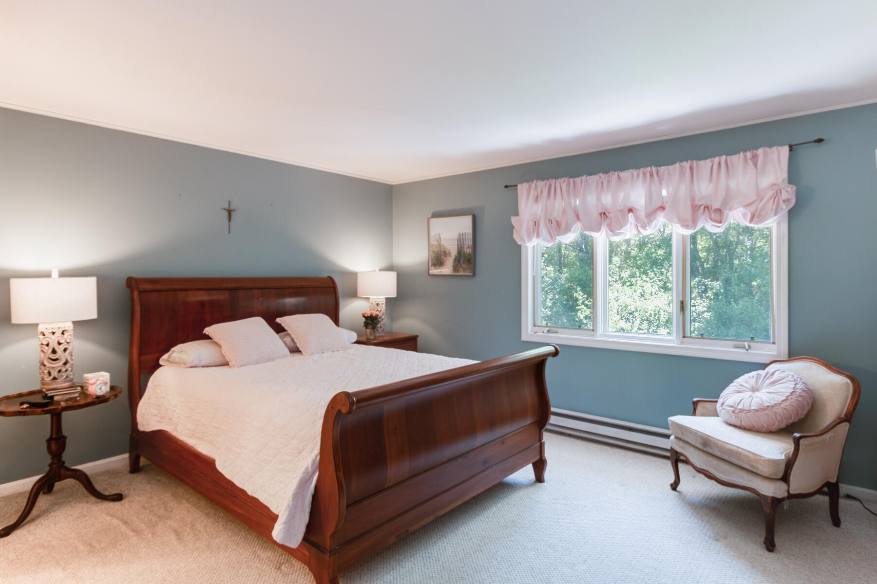 174 Lowell Road, Unit U14 Mashpee, MA 02649 - Photo 22 of 31 a bedroom with a bed and a couch