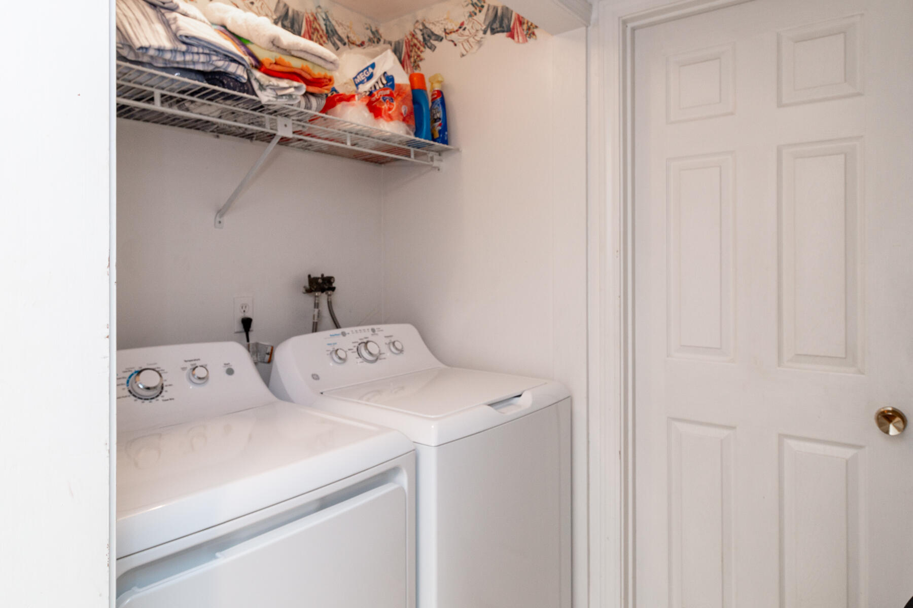 174 Lowell Road, Unit U14 Mashpee, MA 02649 - Photo 31 of 31 a utility room with dryer and washer