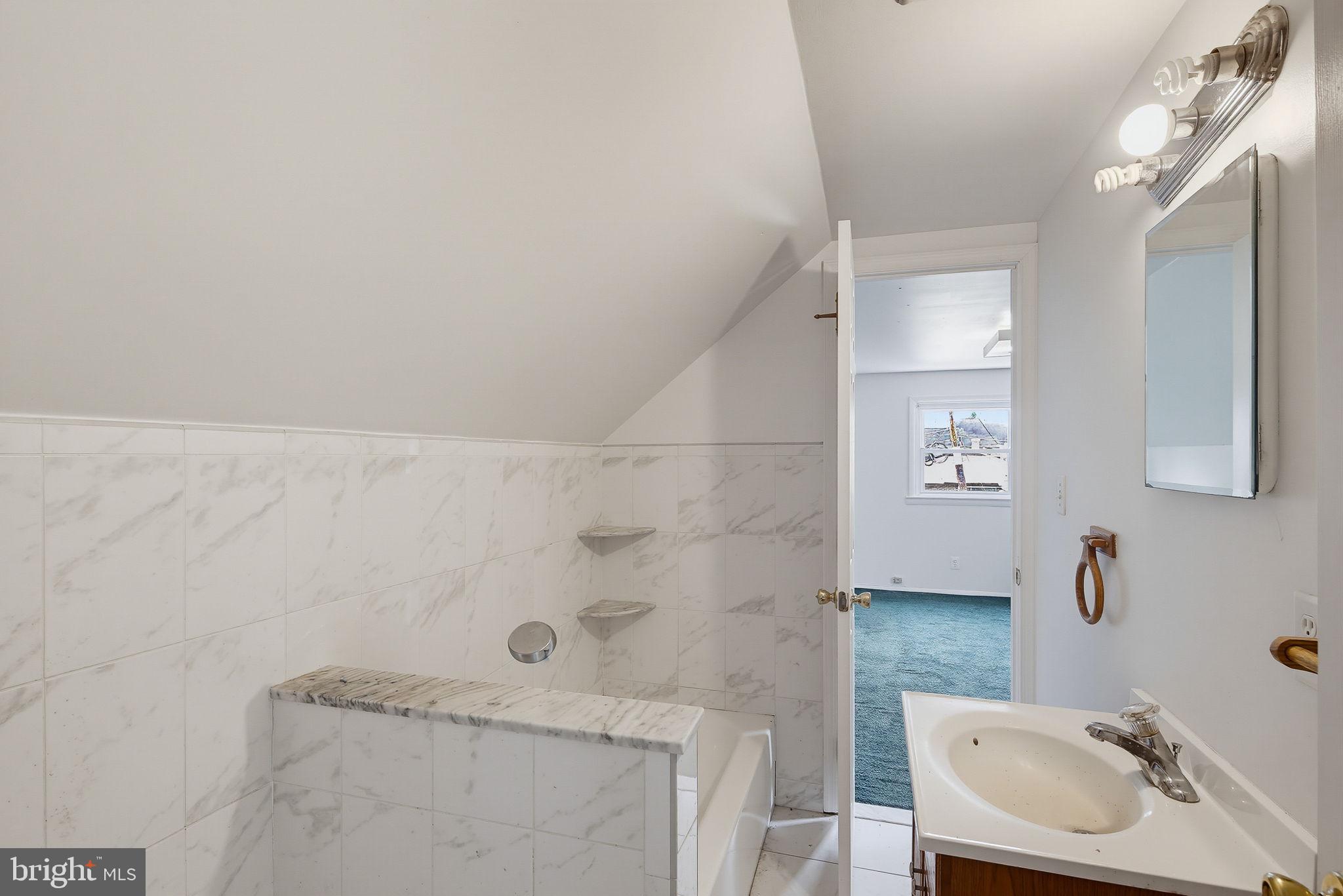 3619 Kenmar Road Baltimore, MD 21244 - Photo 21 of 35 Gallery Image 21