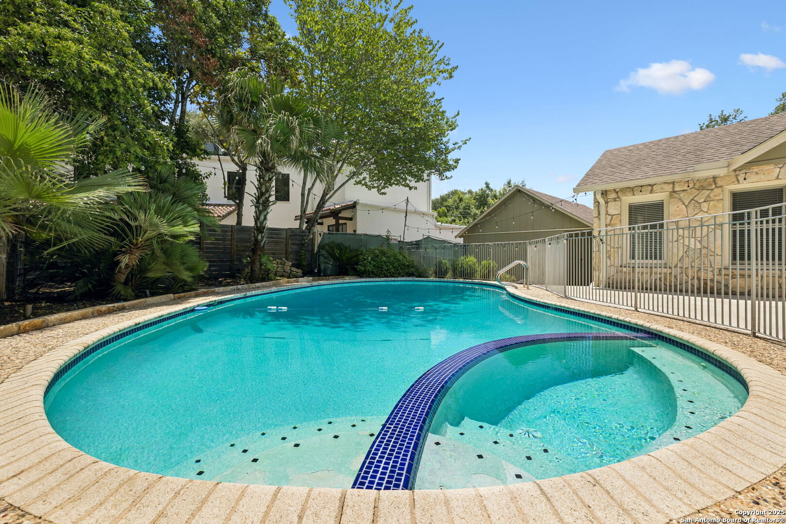 102 Nacogdoches Road San Antonio, TX 78209 - Photo 41 of 45