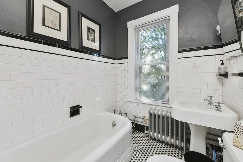 94 Dudley Street, Unit 3 Brookline, MA 02445 - Photo 15 of 27