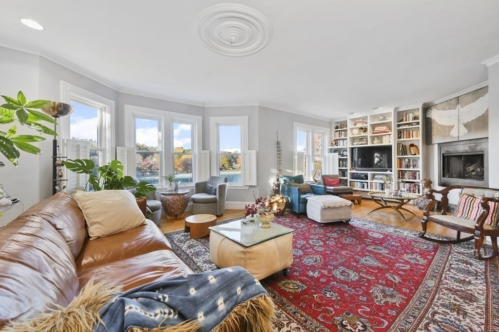 94 Dudley Street, Unit 3 Brookline, MA 02445 - Photo 3 of 27