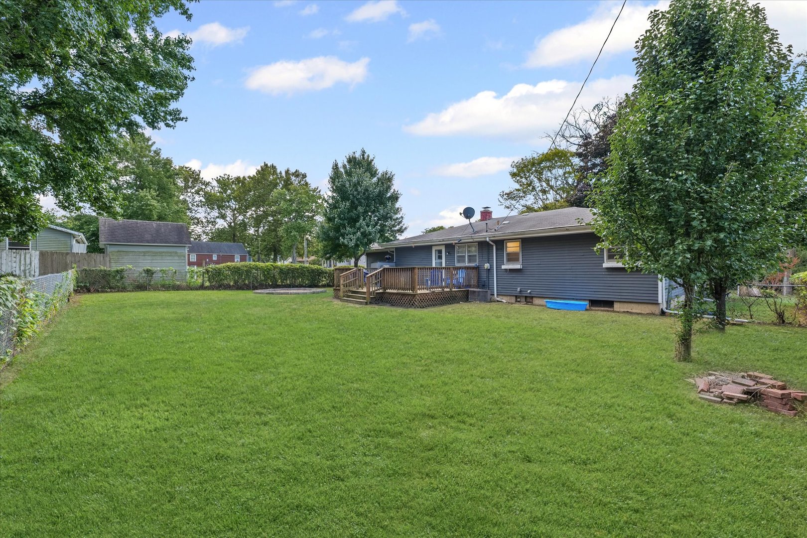 449 South Irving Street Monticello, IL 61856 - Photo 30 of 33 a front view of a house with garden