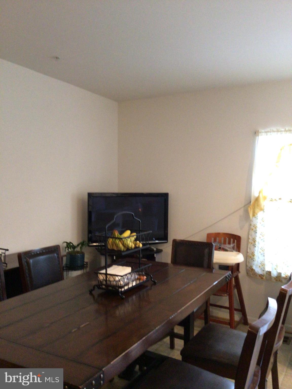 834 Lowe Road Baltimore, MD 21220 - Photo 31 of 39 Eat-In Kitchen area (Country Kitchen)