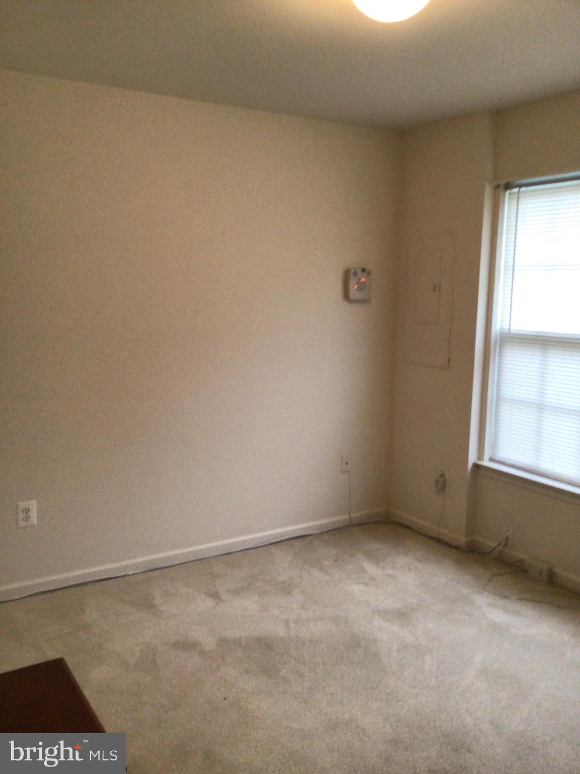 834 Lowe Road Baltimore, MD 21220 - Photo 5 of 39 Den on entry level