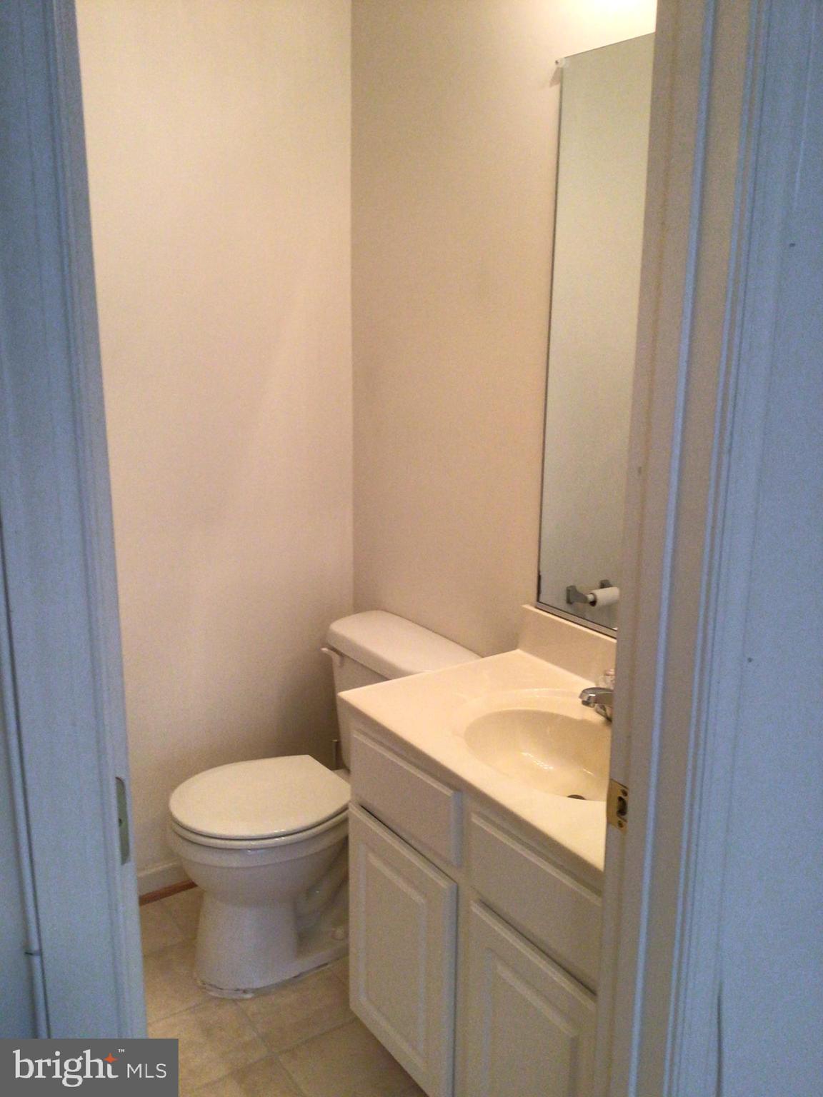 834 Lowe Road Baltimore, MD 21220 - Photo 7 of 39 Powder room in the den