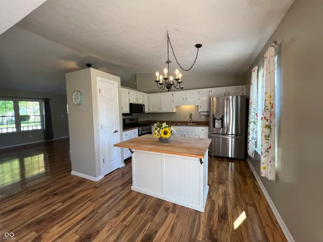 $318,000 | 8903 Buckhaven Drive, Indianapolis, IN 46256