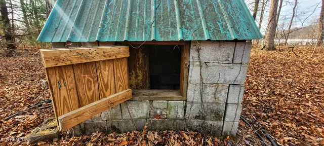 $65,000 | 4.9-acres Raccoon Ridge Road, Spring City, TN 37381