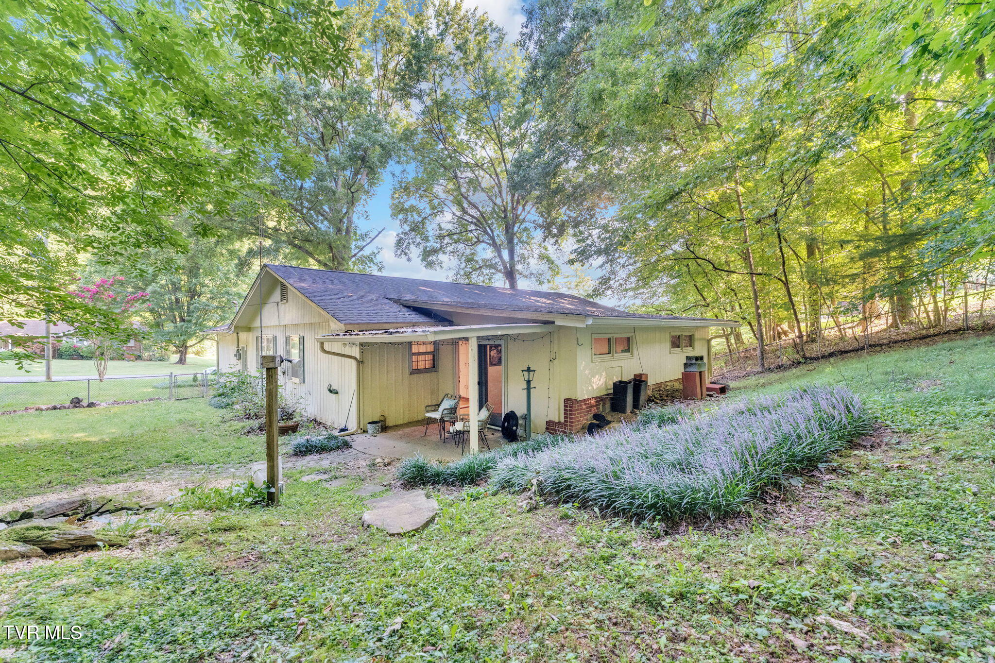 10 Okeechobee Drive Johnson City, TN 37604 - Photo 33 of 34 33-web-or-mls-DSC05536